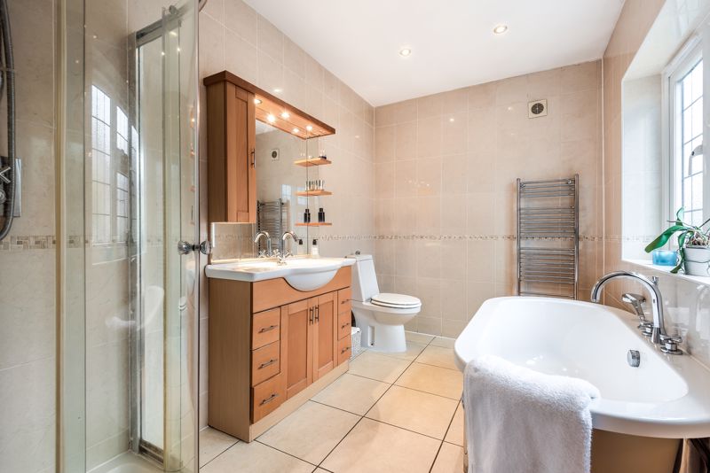 En-Suite- click for photo gallery
